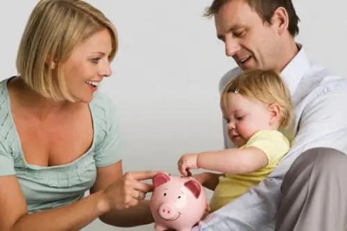 Prestiti per neogenitori: finanziamenti personali mamme casalinghe